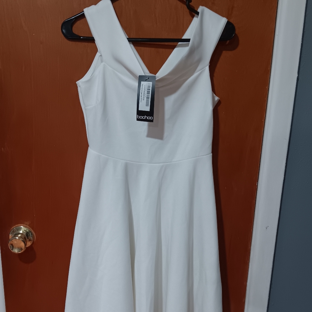 ❤️BooHoo Dress Size 12 WHITE COLOR